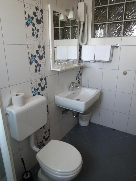 Motel Divjak Spodnje Hoce Exterior photo